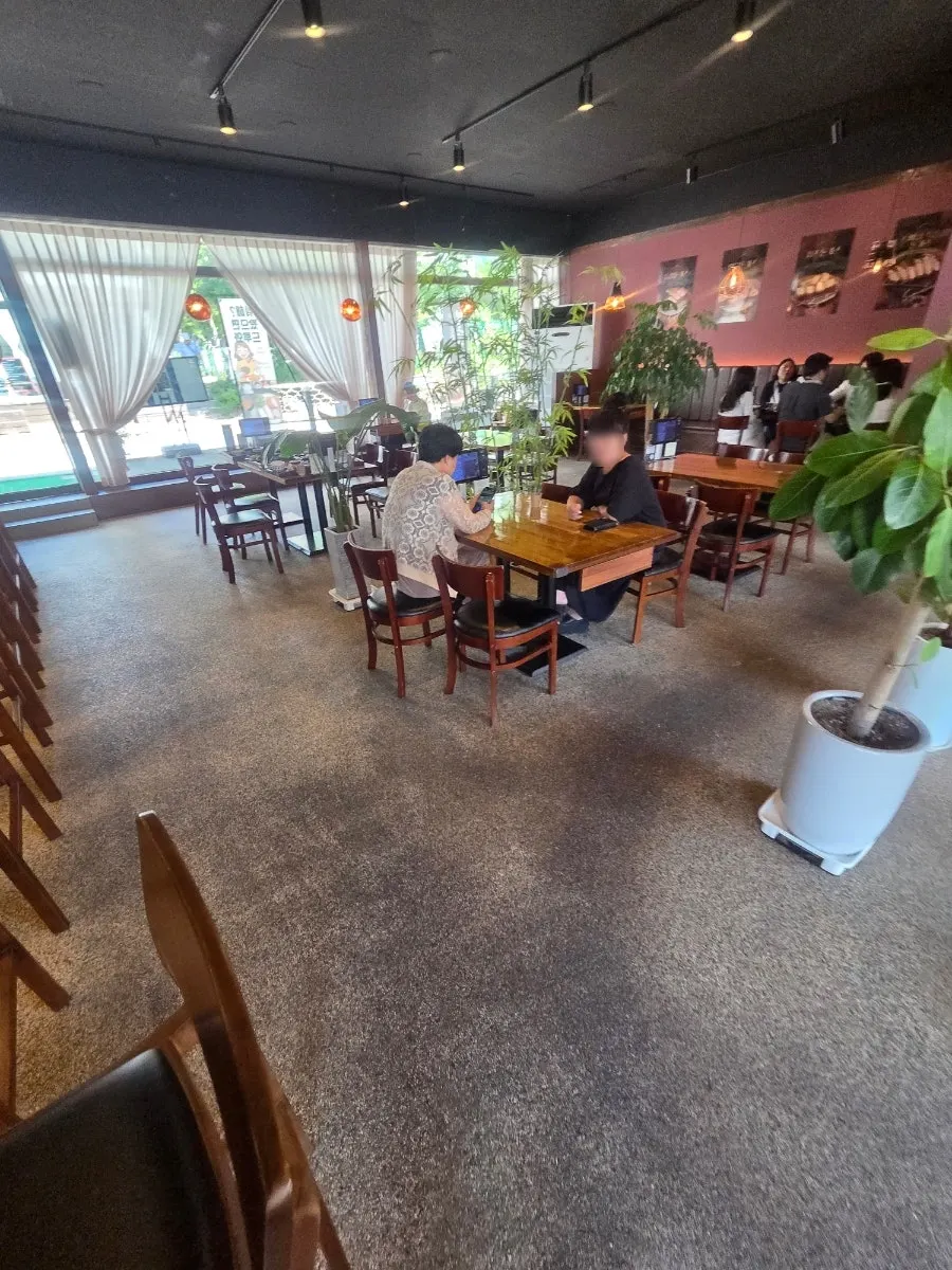 Bar-style seats for solo diners