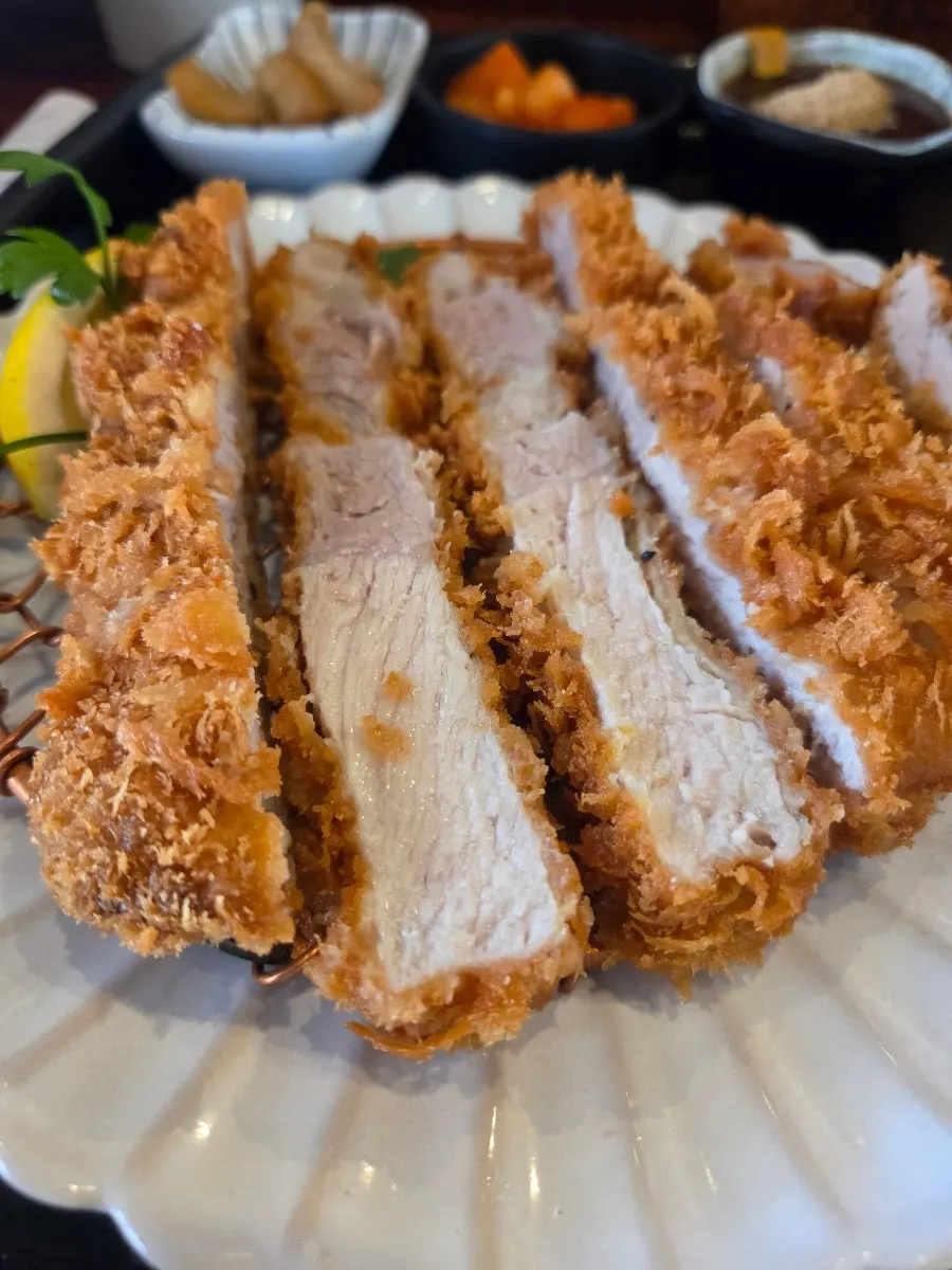 Cross-section of the aged sirloin pork cutlet