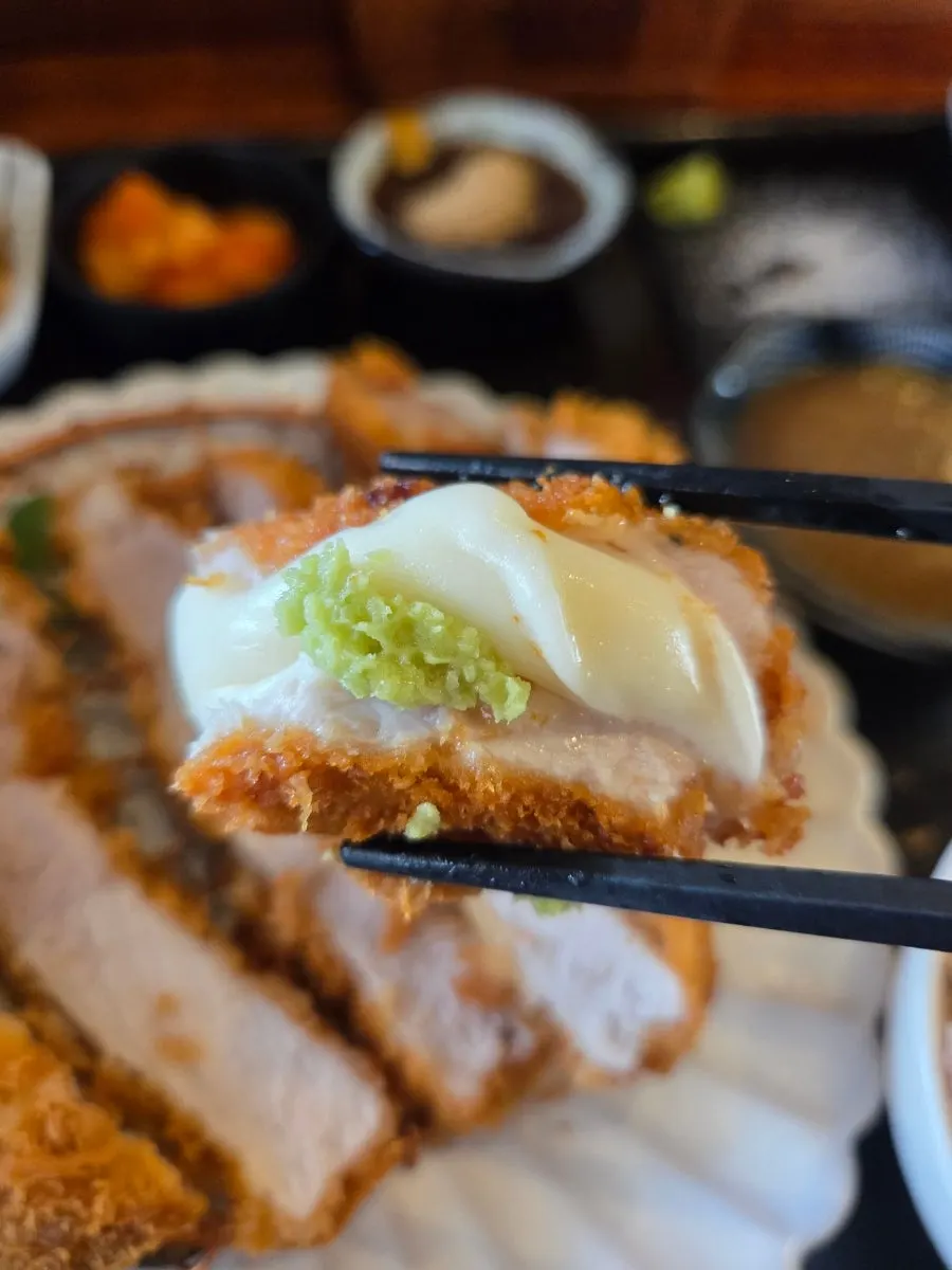 Pork cutlet dipped in salt and wasabi