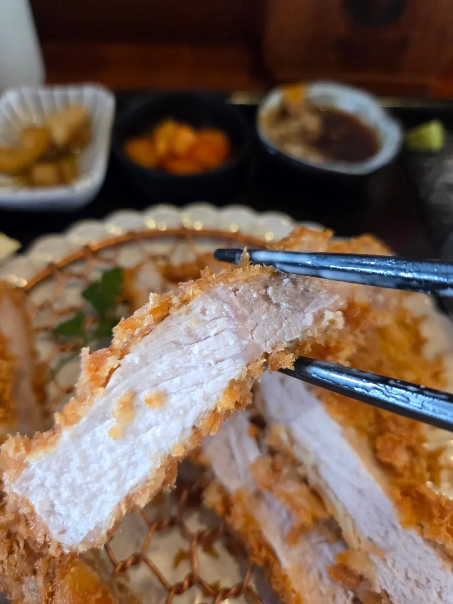 Pork cutlet served with lemon