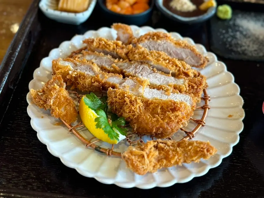 Plate of the special sirloin cutlet