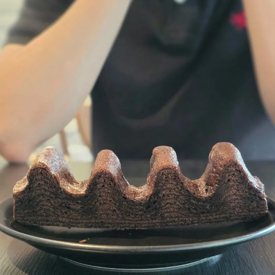 Deep chocolate-colored Chocolate Eiffel Baum
