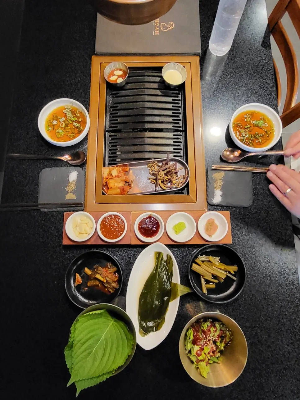 Black pork side dishes