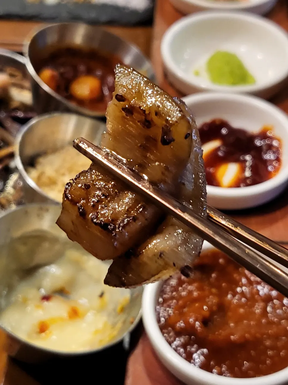 Sweet-and-salty grilled pork skin