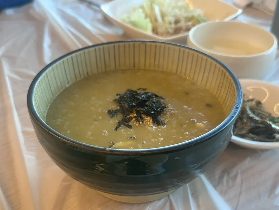 완도참전복집 기본 반찬 한상