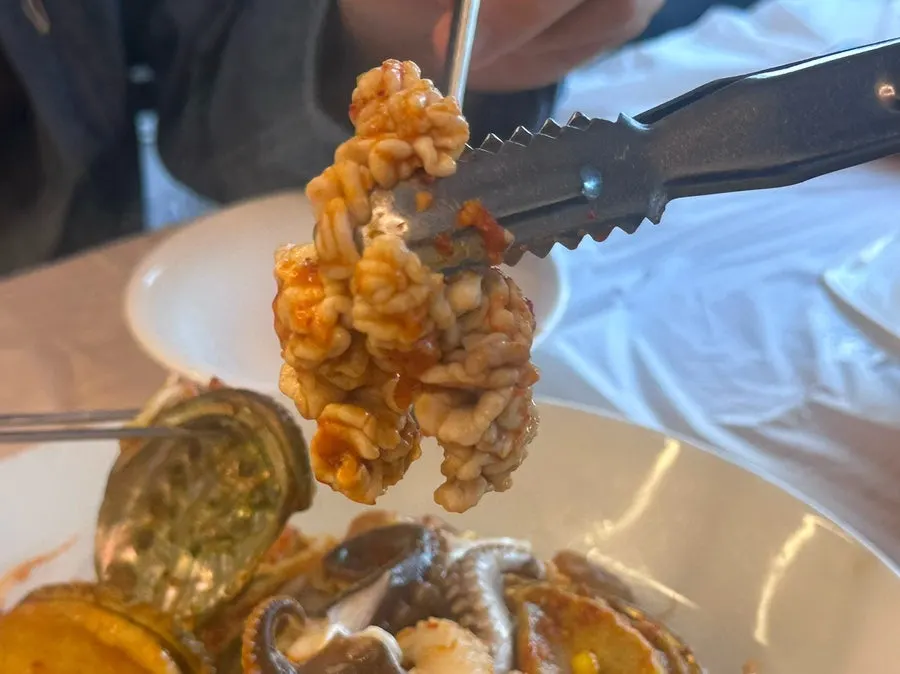 전복해물찜 속 부드러운 전복