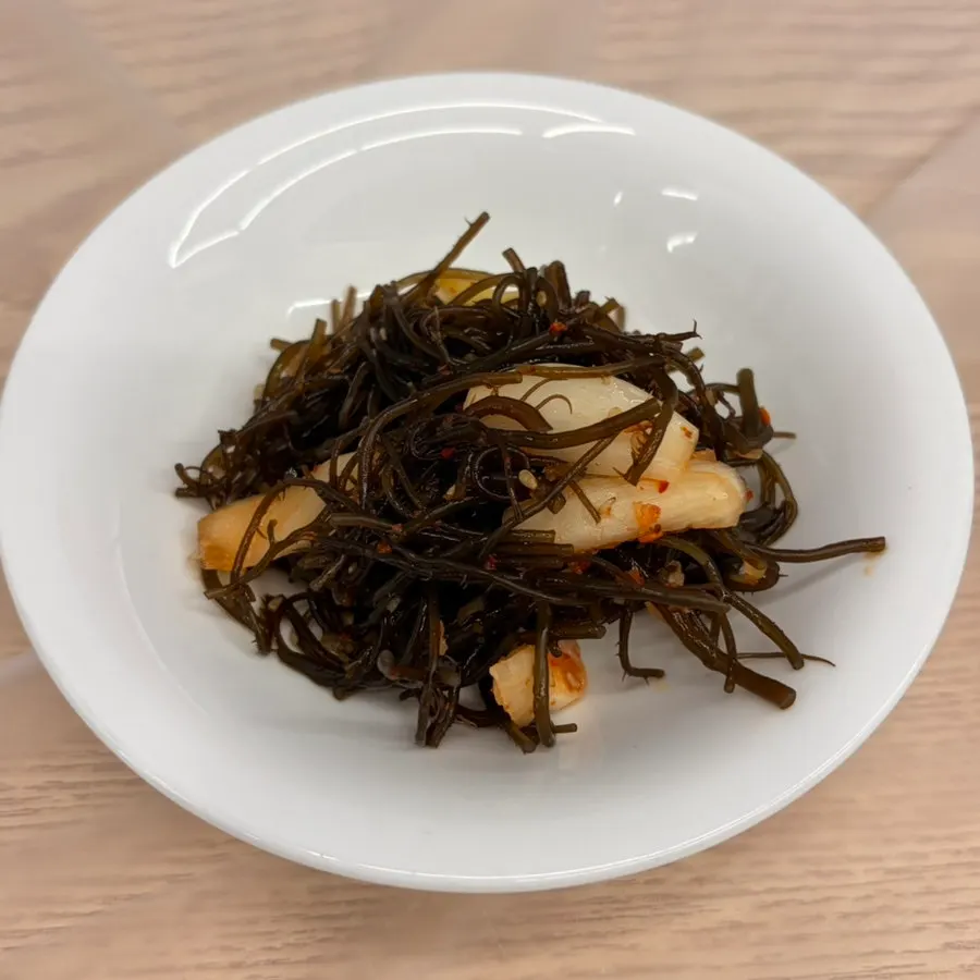 Basic side dishes: gungchae and wood ear mushroom
