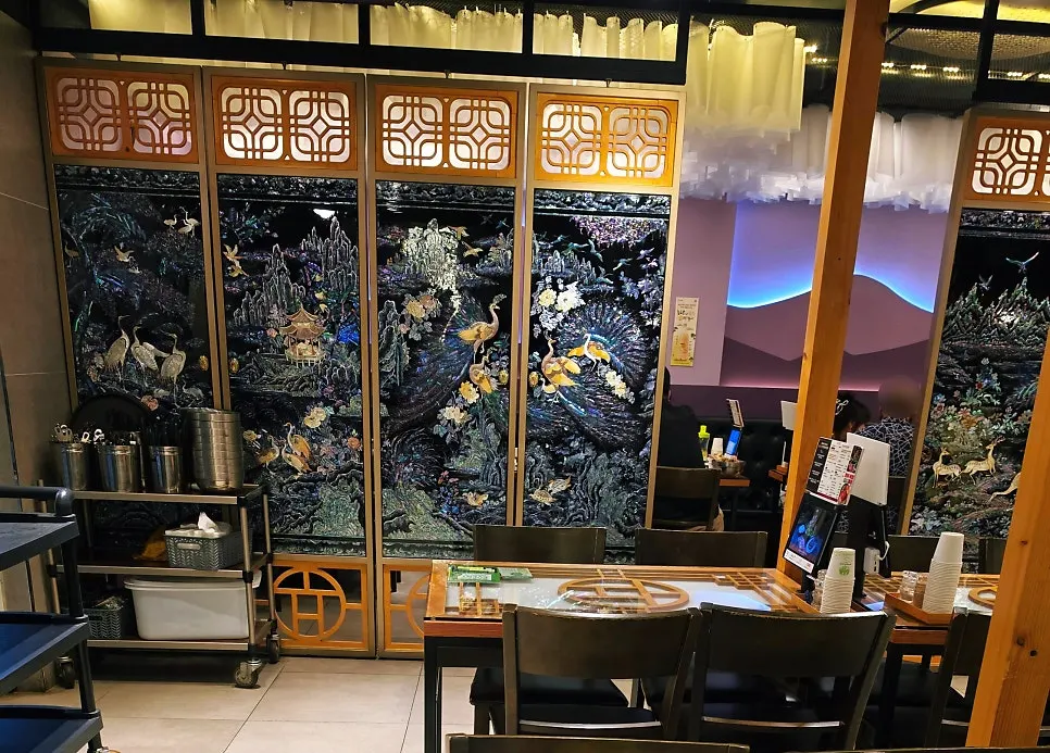 Inside Hyoeunok Gyeongju Branch