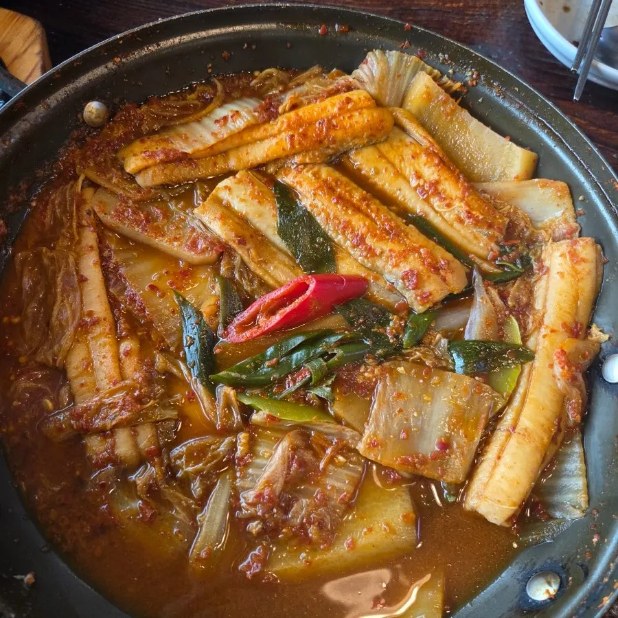 Boneless braised cutlassfish seasoned with homemade gochujang and doenjang