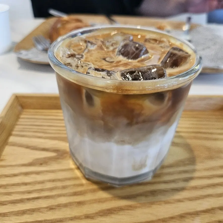 Iced café latte at Yard