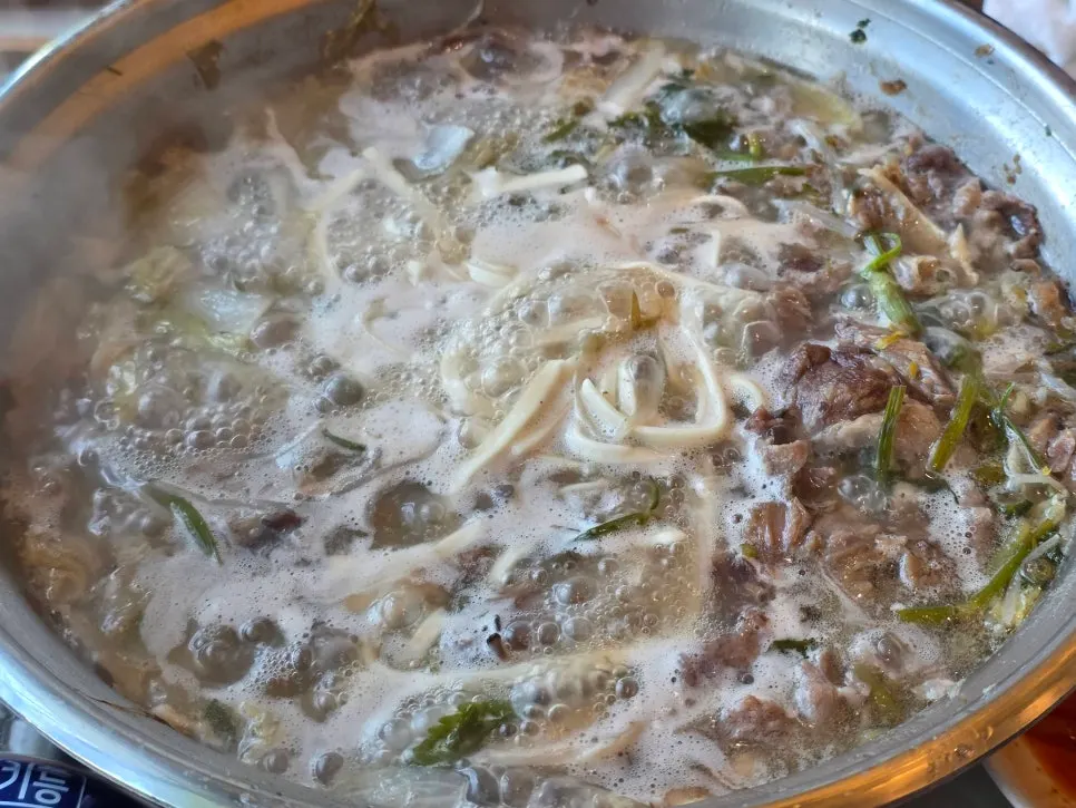 마무리 코스로 넣은 칼국수 사리