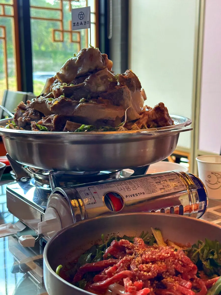 Extra kimchi from Hyoeunok's self-serve corner