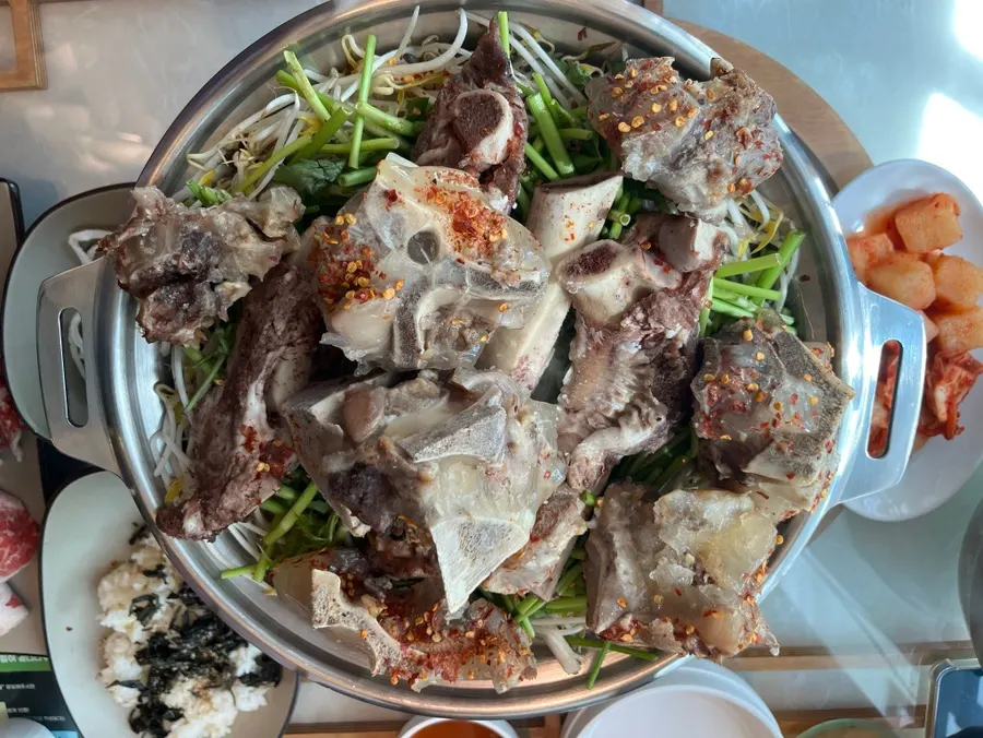 Beef bones stacked like a mountain in the hot pot