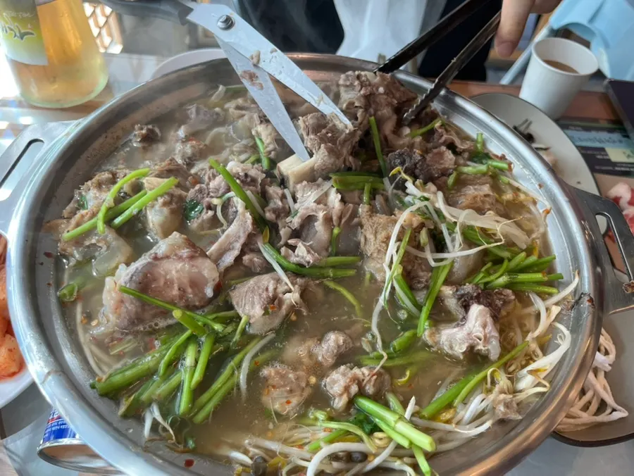 Tender beef rib meat picked off the bone