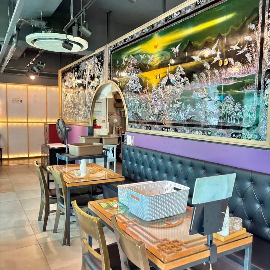 Hyoeunok interior decorated with mother-of-pearl inlay and traditional patterns
