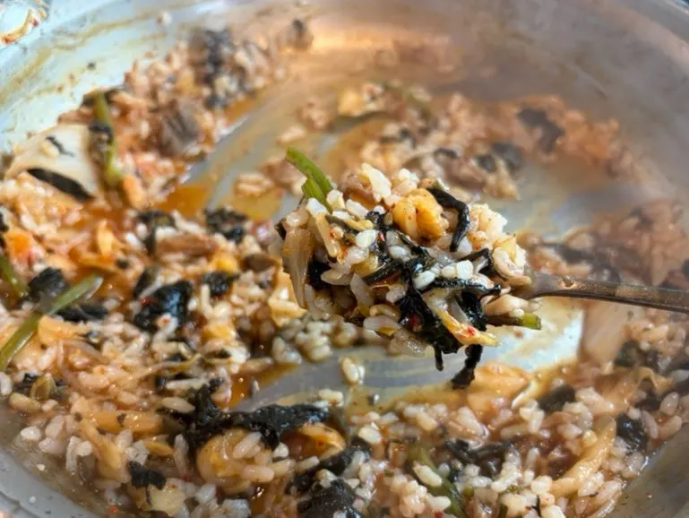 마무리로 끓인 곤드레죽