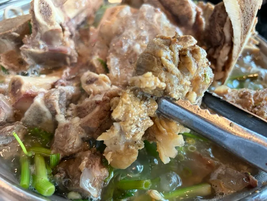 가족식사로 즐긴 효은옥 뼈베레스트 세트
