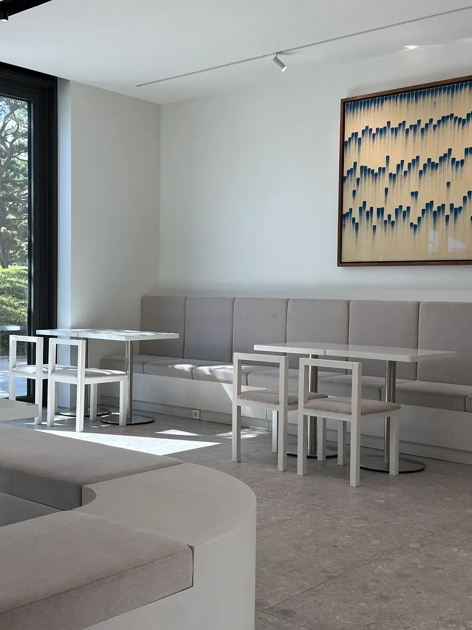 White-toned interior of Bibibidang Gyeongju