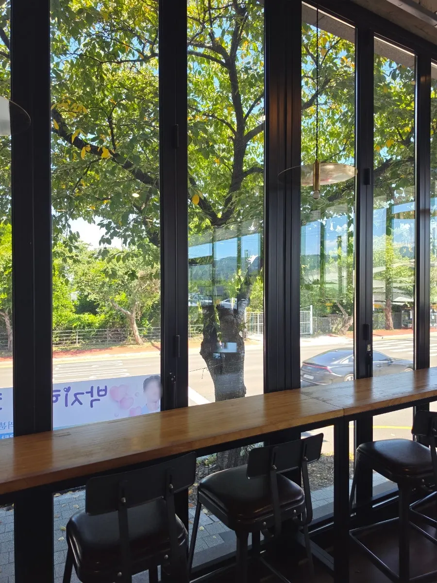 Entrance to Café Yard on a second visit