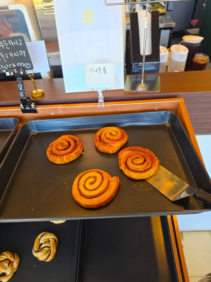 Self-serve bar at Yard where tableware and pickles are picked up