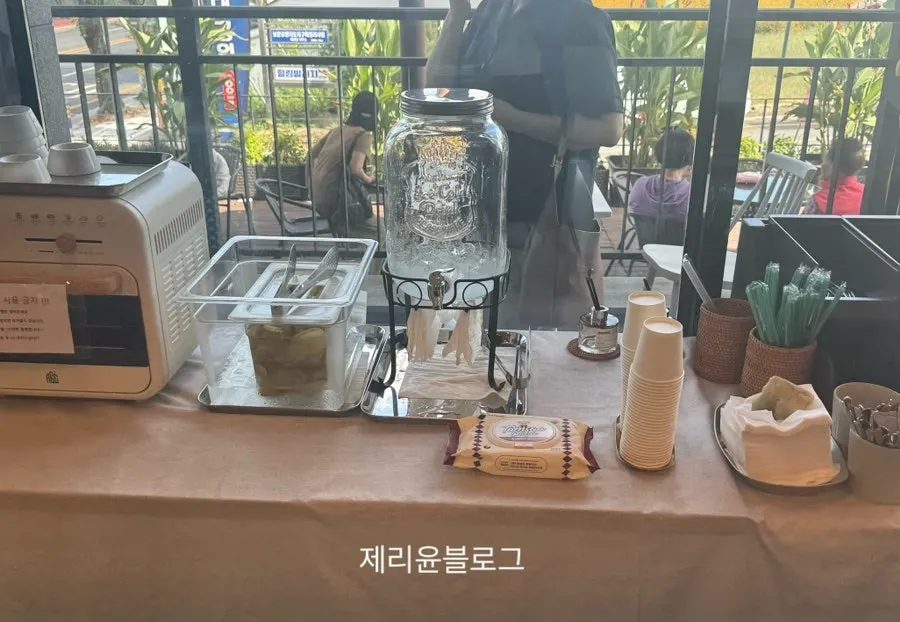 카페 야드 셀프바 코너