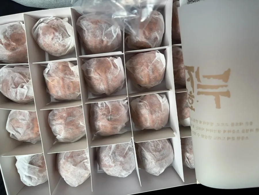 24-piece gift set for a thank-you present