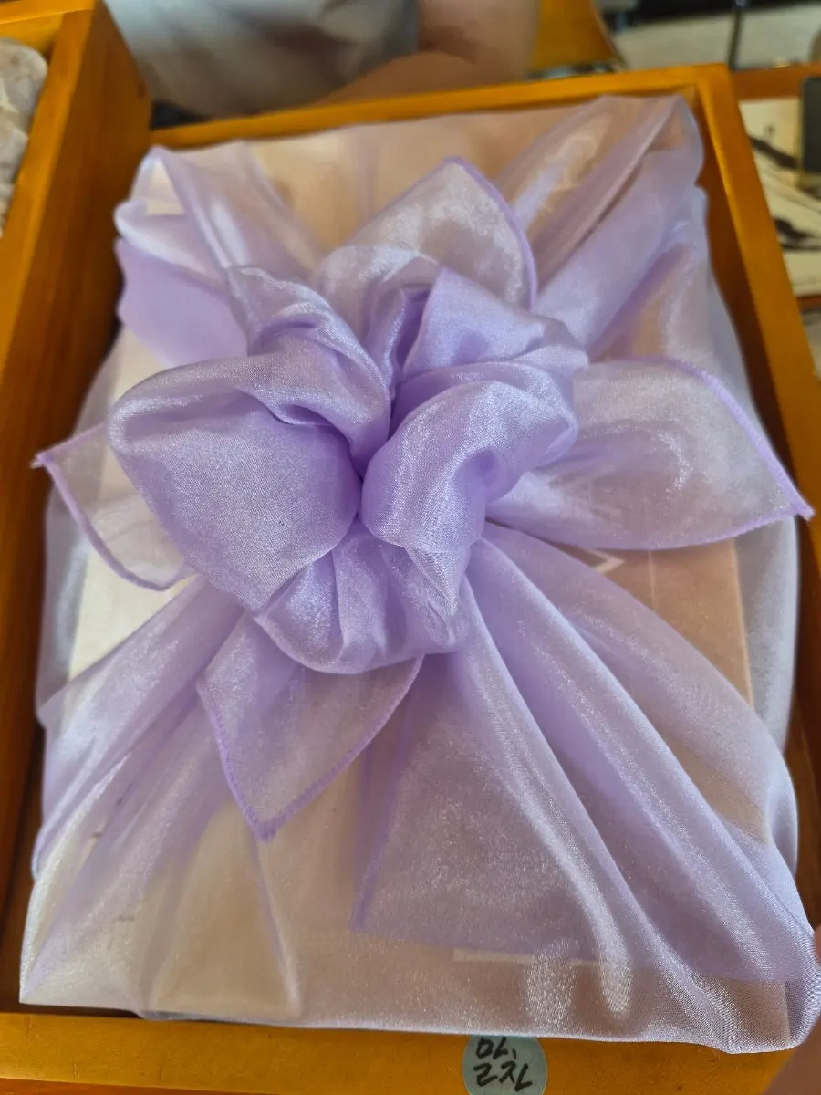 Buja Hodu walnut pastry gift set