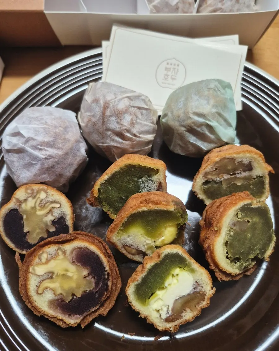 Buja Hodu whole-walnut pastry