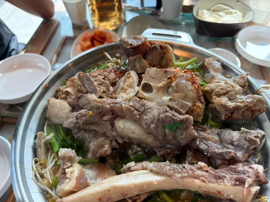 살을 발라 먹은 소뼈갈비살