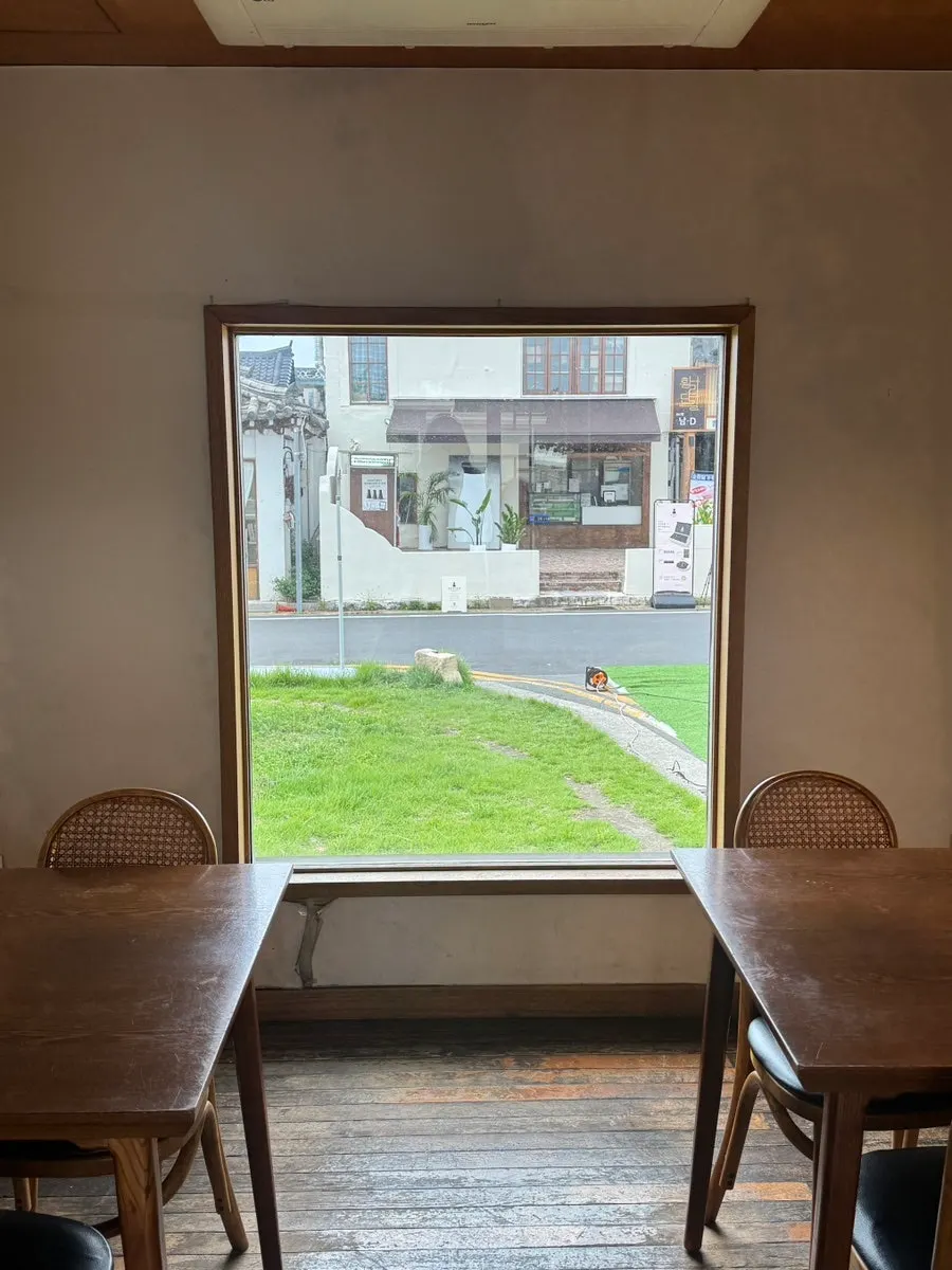 Foto berkaitan kunjungan ke restoran Dongyang Baekban