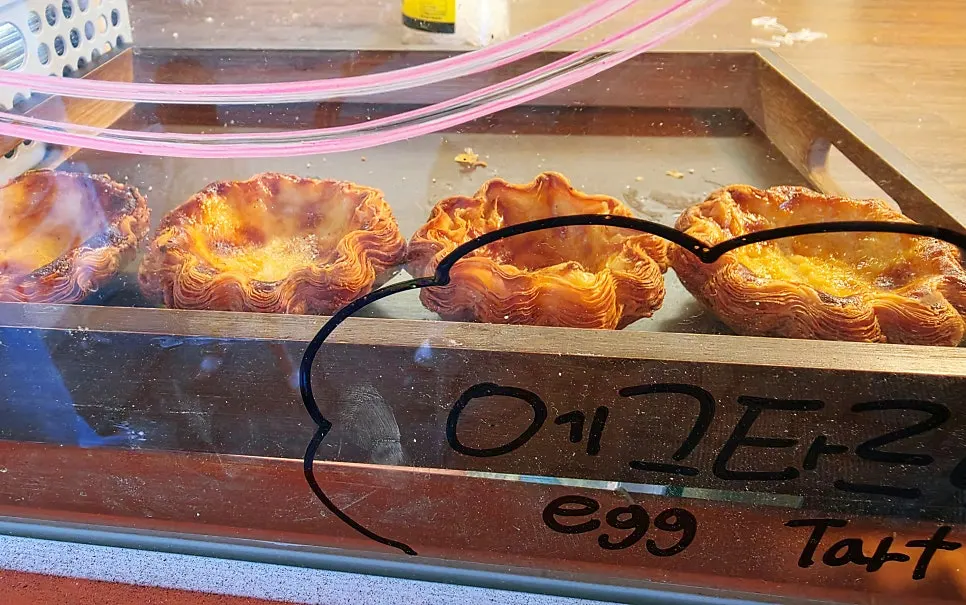 Egg tarts spotted at Tareudang