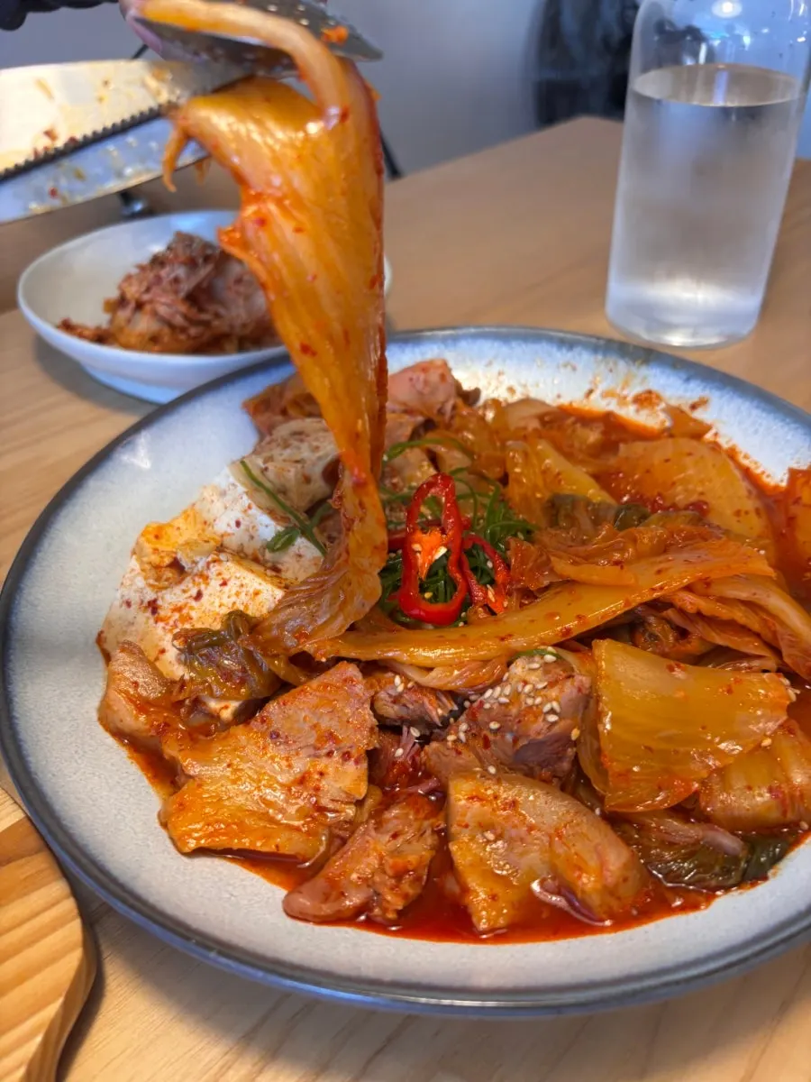 밥과 함께 먹은 고유 김치찜