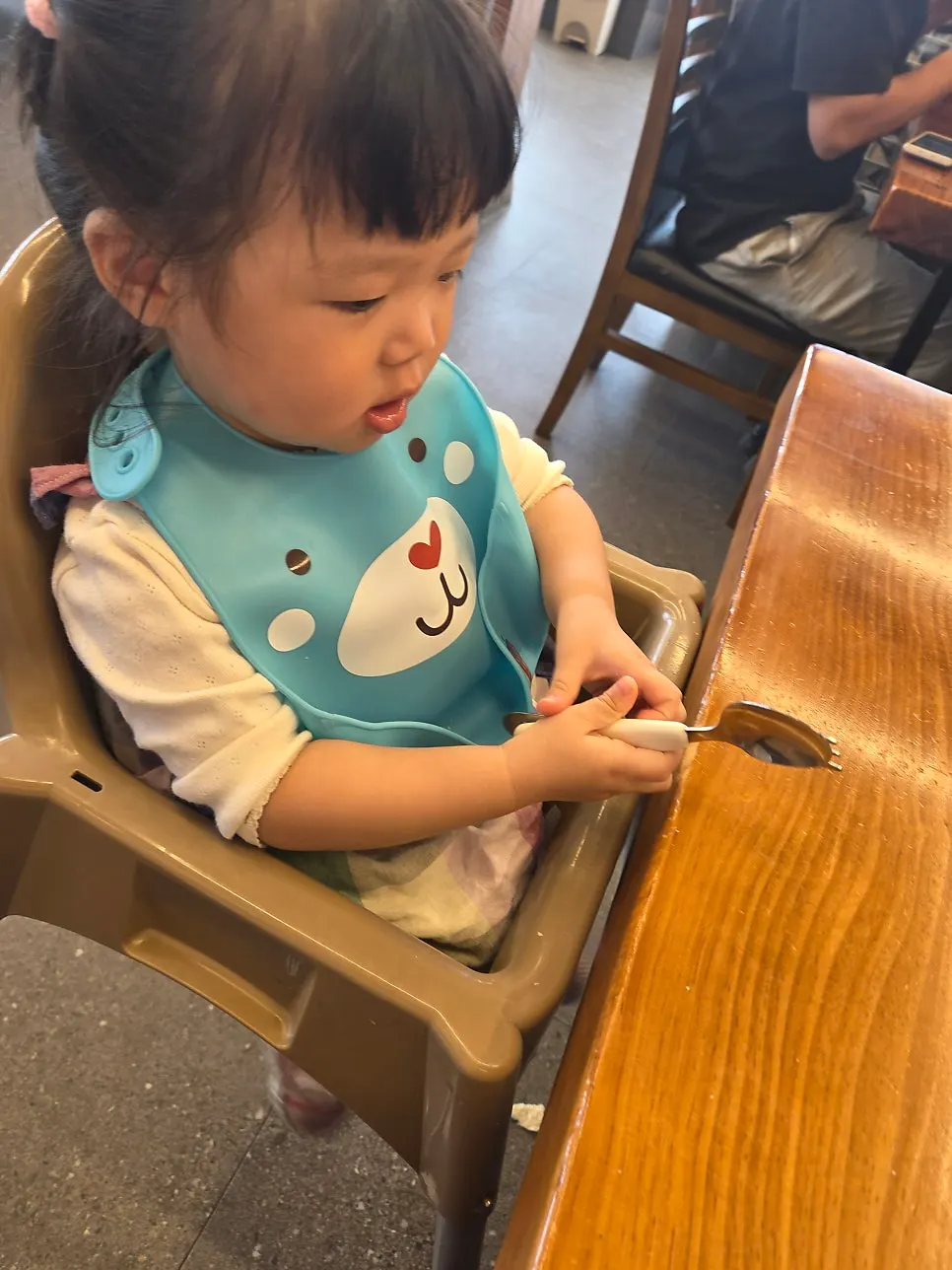 아기의자가 놓인 좌석
