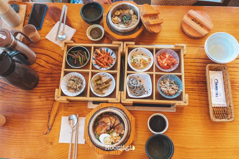 Side dishes before the hot-pot rice meal