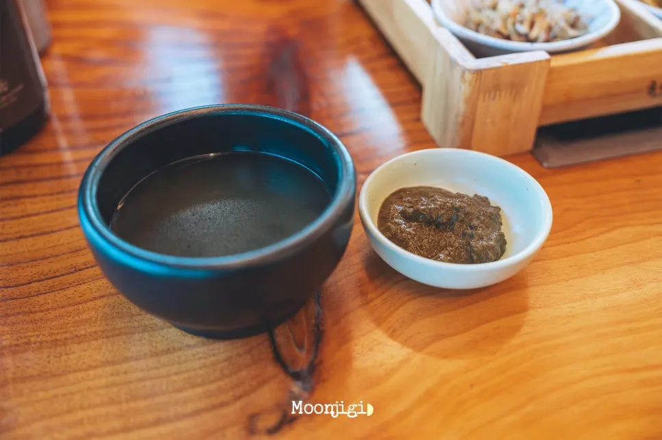 Abalone and sesame oil aroma in abalone hot-pot rice