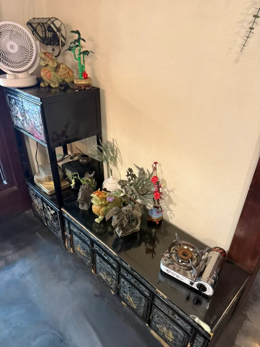 Seating at Hwangnam Dukkebi Restaurant with generous table spacing
