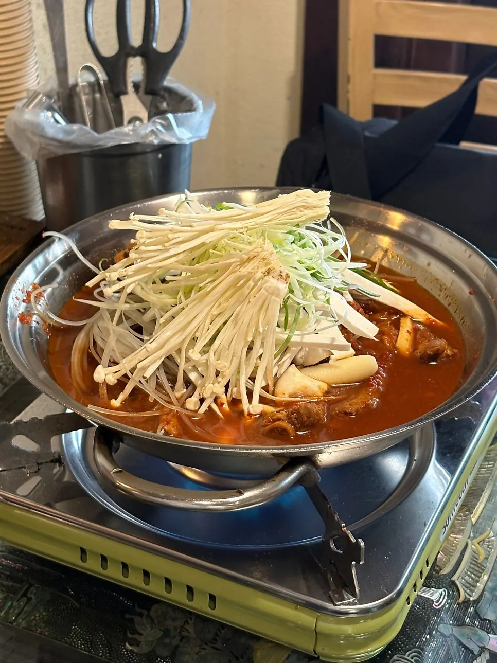 버너 위 숙성항아리 묵은지 등갈비찜