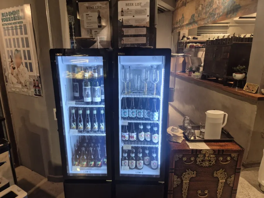 Beer and wine display alongside drinks at Bonghwangdang