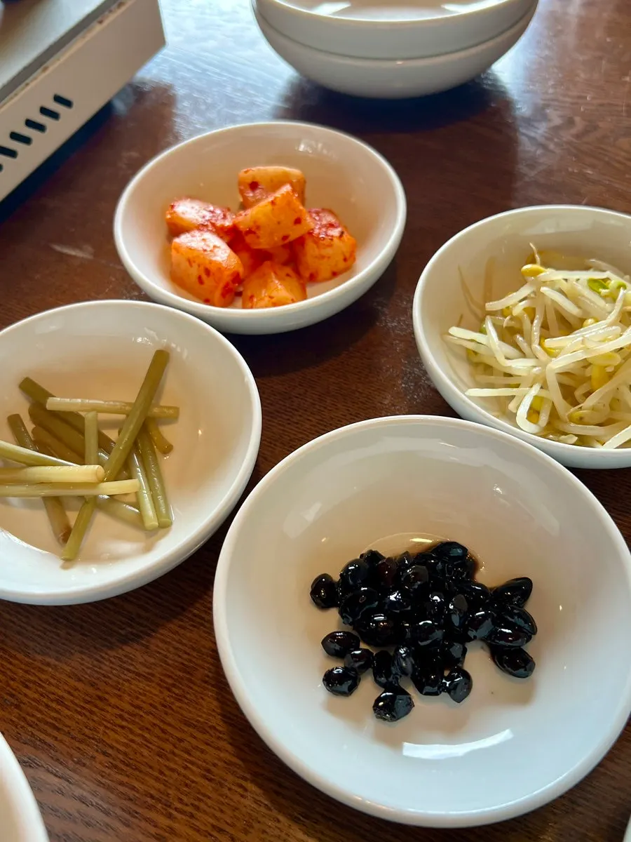 동양백반 기본 반찬