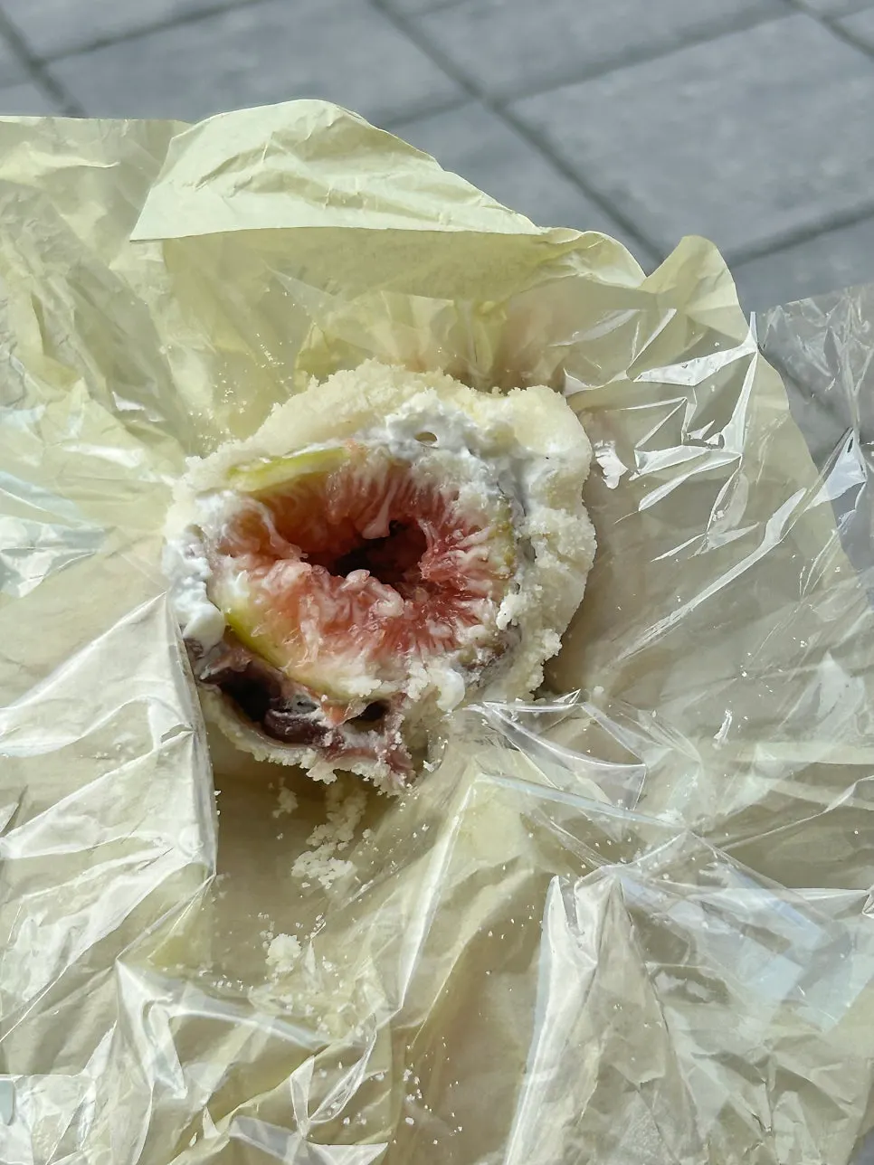보정 없이 찍은 타르당 모찌 단면