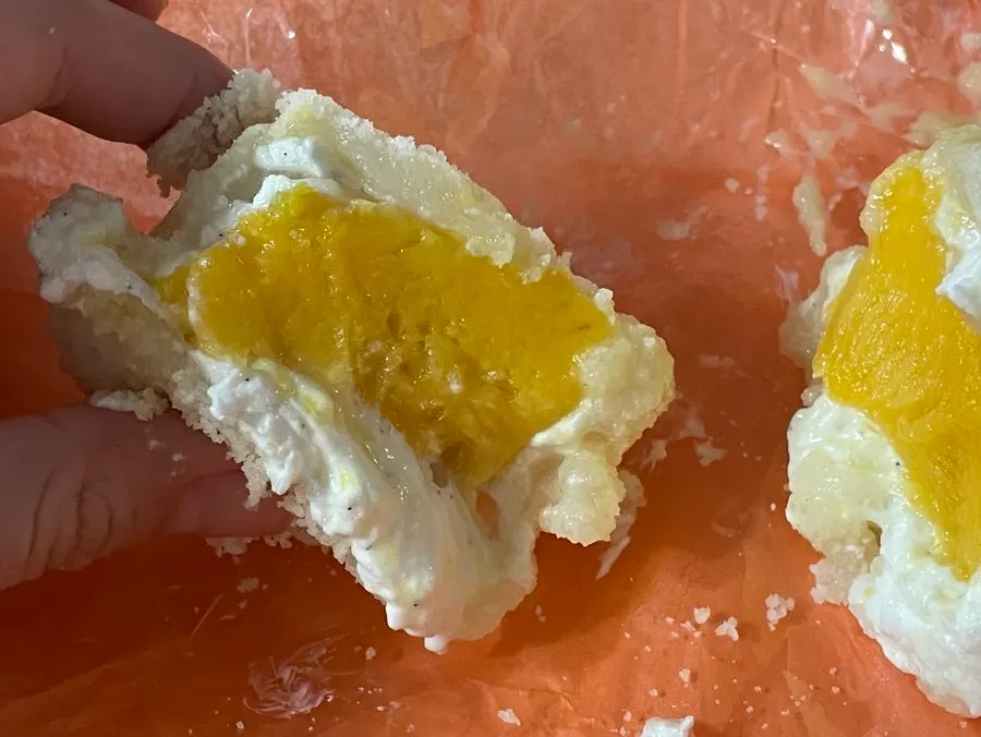Cross-section of mochi showing the cream inside