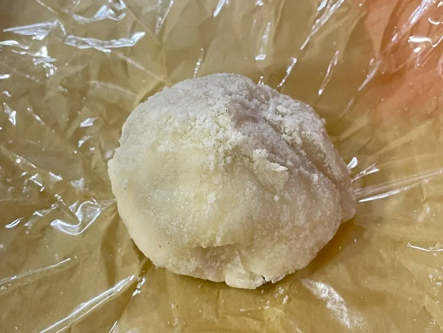 Cross-section of the mango mochi