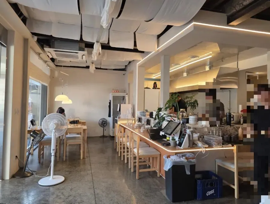 Counter seating near Goyu's entrance