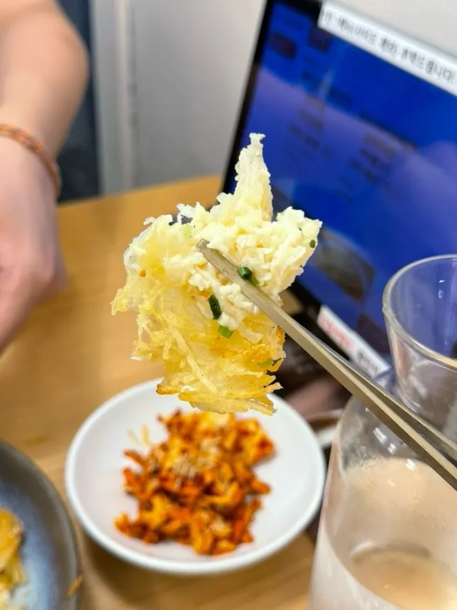 Cheese potato pancake cut into pieces