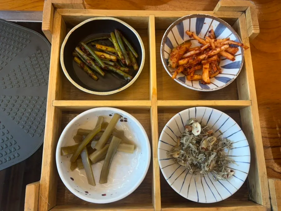 차려진 한식 한상 차림