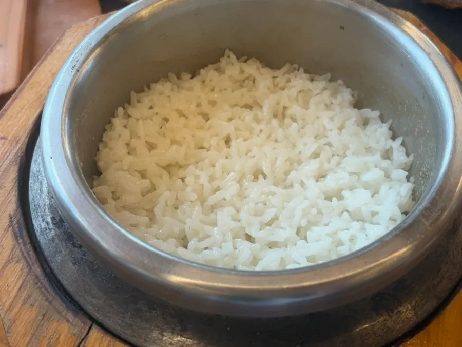 살이 꽉 찬 생선구이