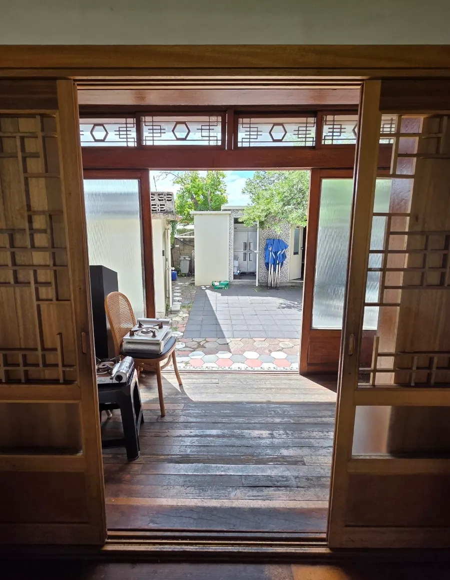 Interior of Dongyang Baekban