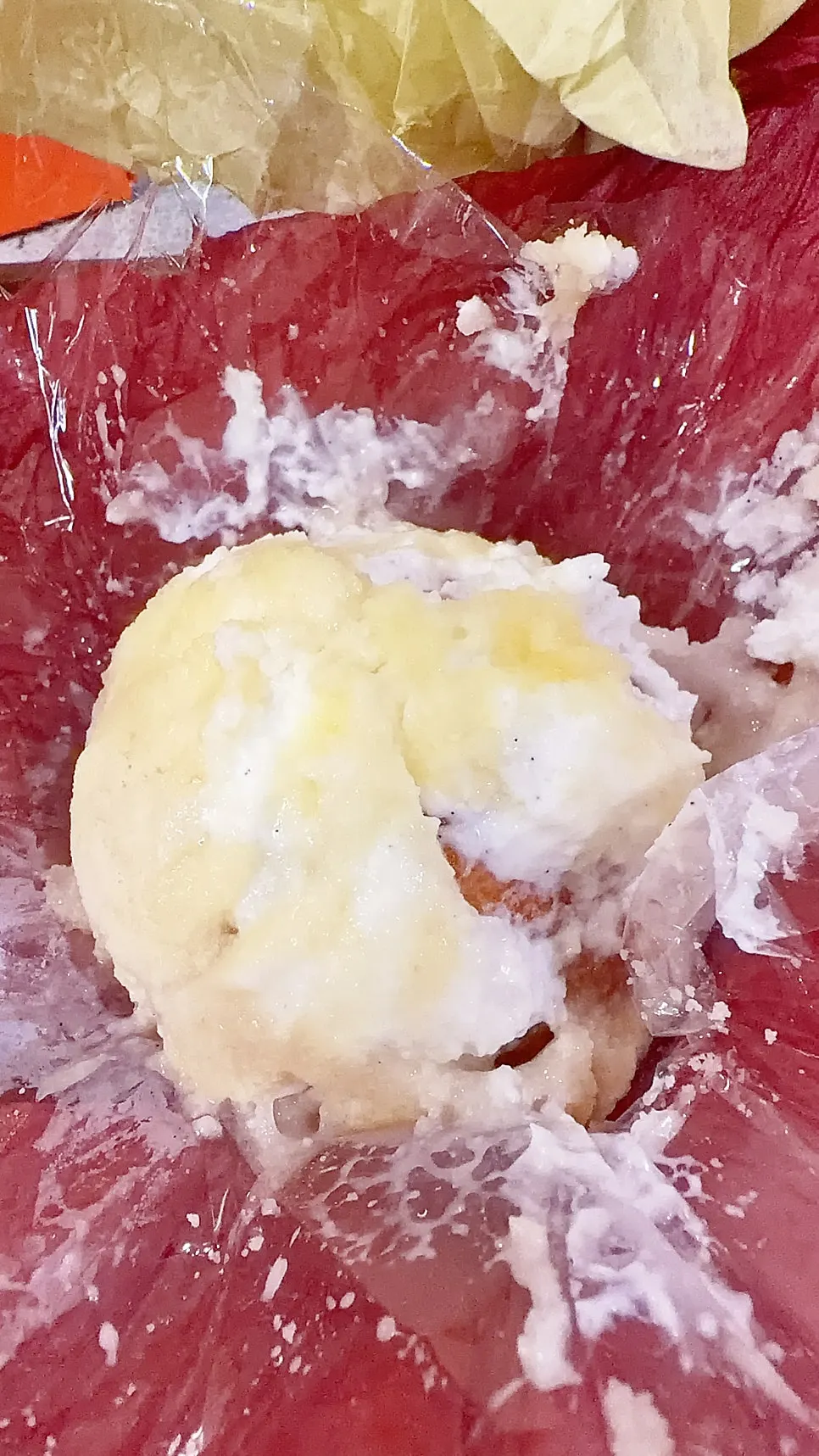 Fruit mochi that's good eaten slightly frozen