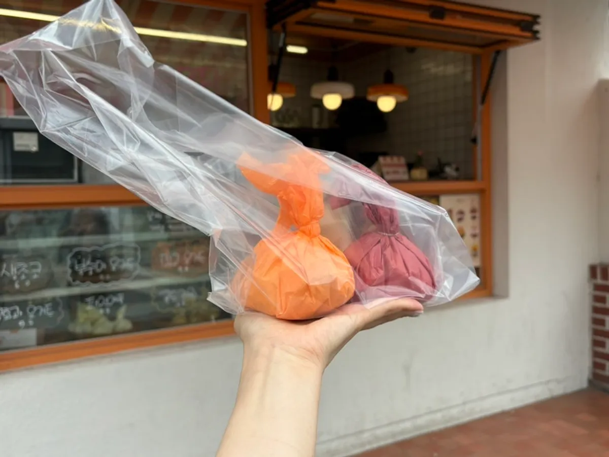 Tareudang's fruit yogurt mochi in Gyeongju, cover shot