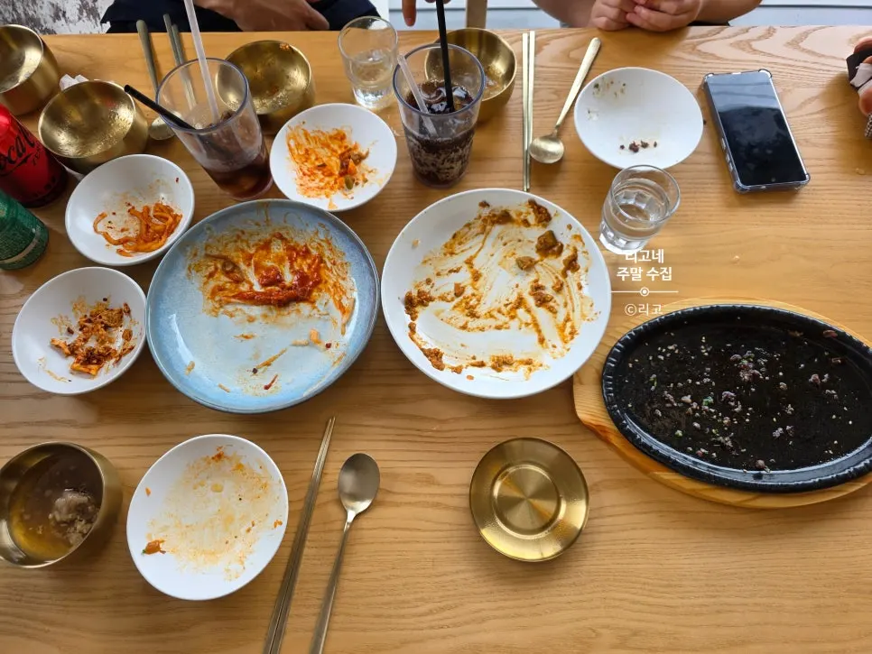 Goyu's hanok dining space after the meal